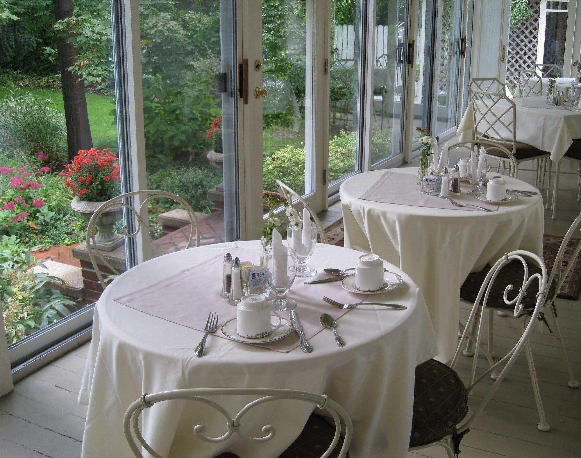 Maplewood Hotel Saugatuck Exterior foto